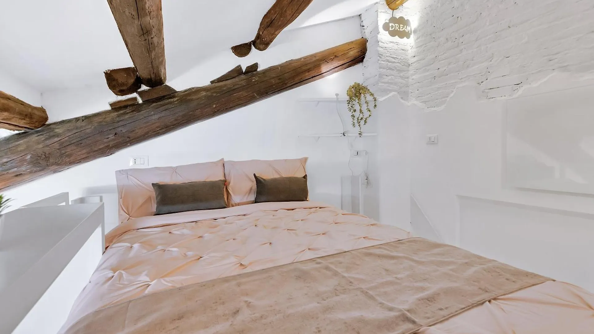 Arco Della Pace-Castello SforzescoExclusive Mini Loft Wifi Netflix Apartment Milan