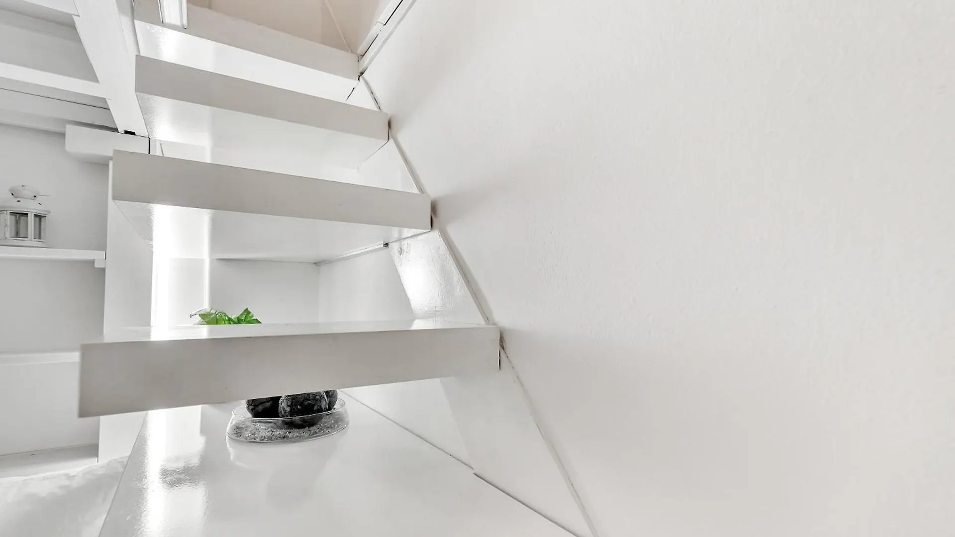 Arco Della Pace-Castello SforzescoExclusive Mini Loft Wifi Netflix Apartment Milan 0*,  Italy