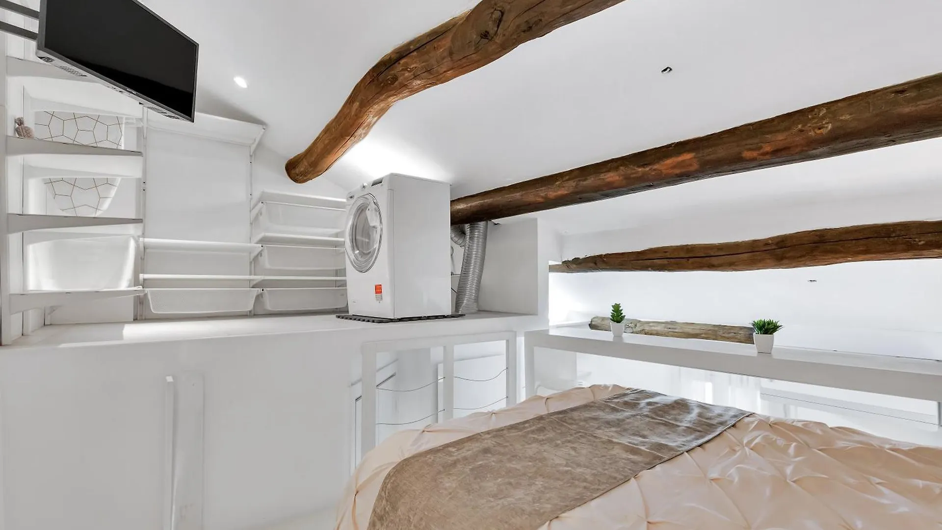 Arco Della Pace-Castello SforzescoExclusive Mini Loft Wifi Netflix Apartment Milan 0*,