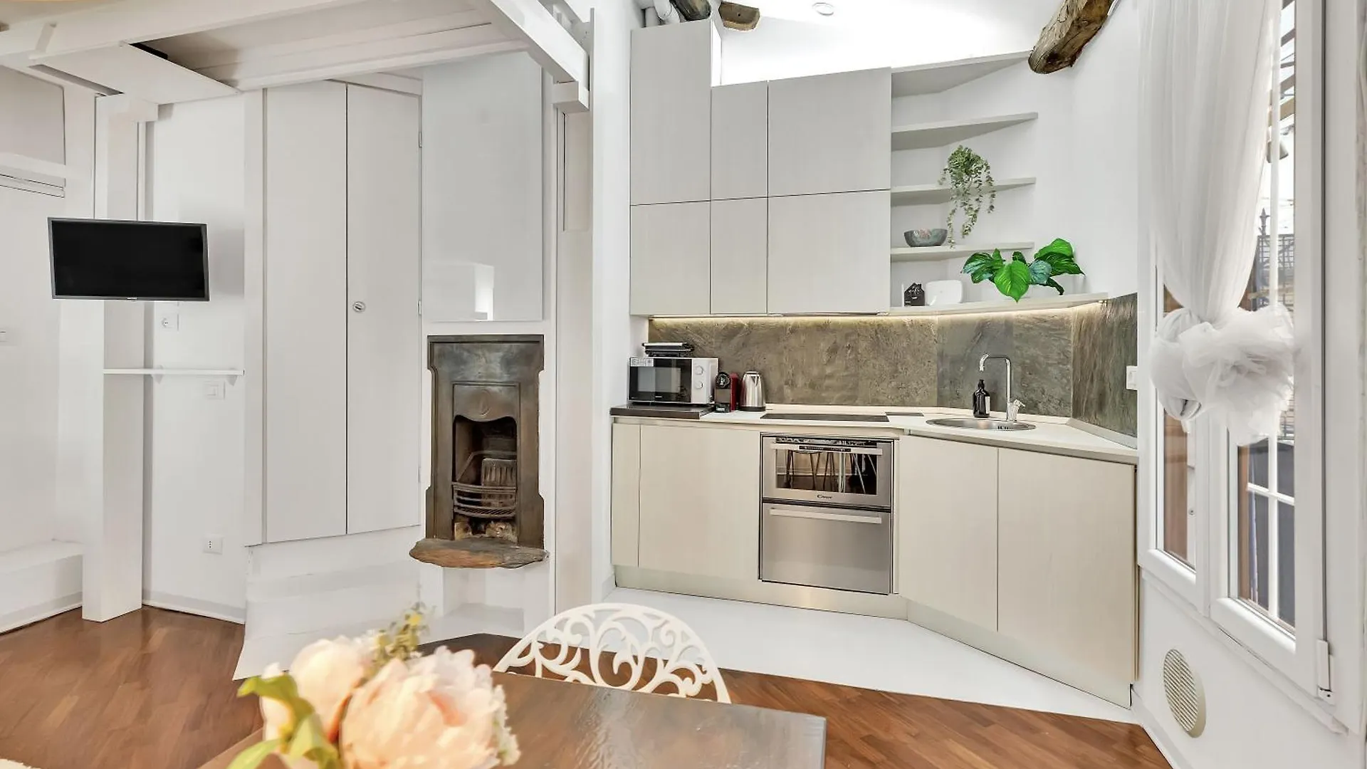 Arco Della Pace-Castello SforzescoExclusive Mini Loft Wifi Netflix Apartment Milan