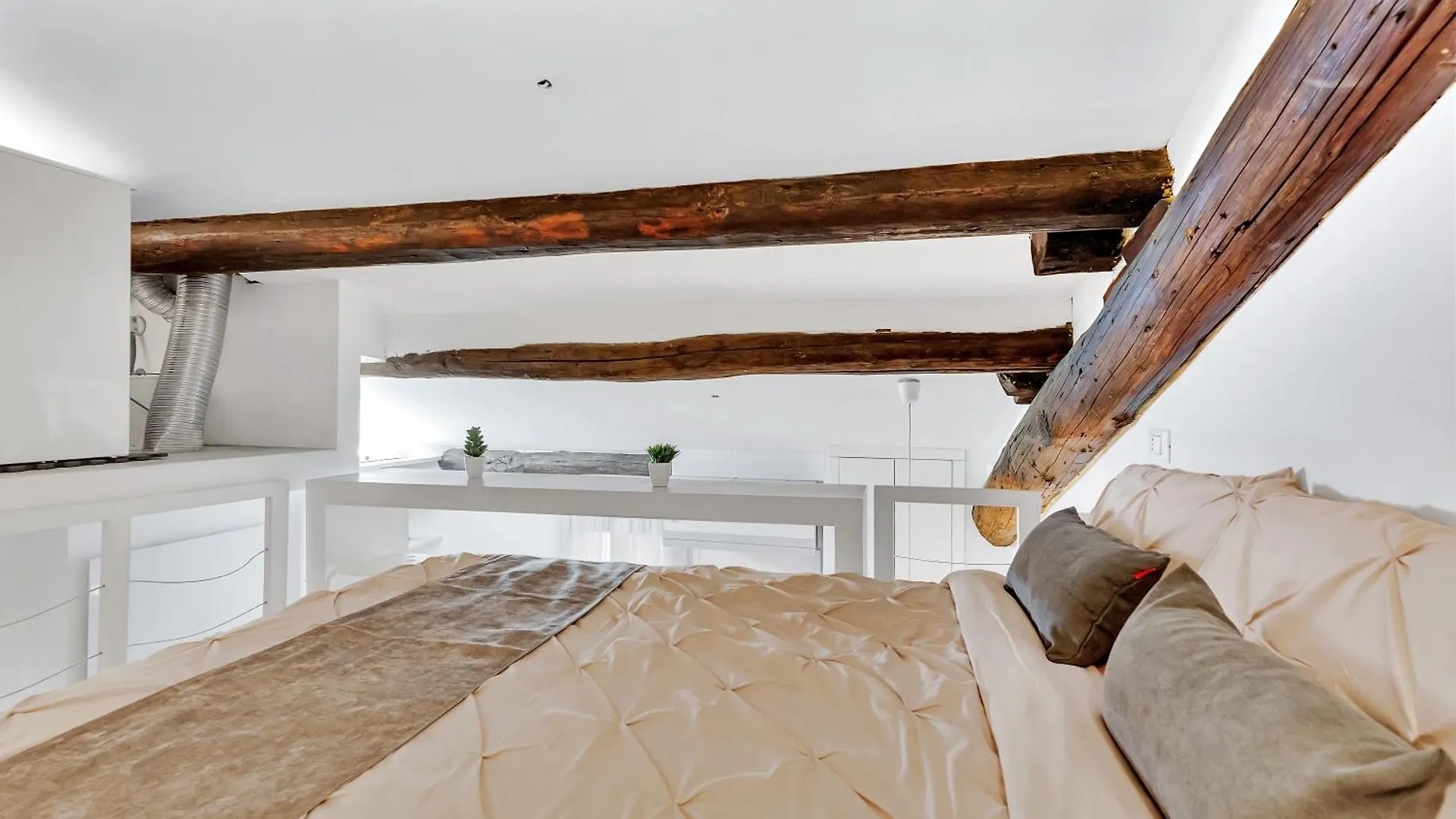 Arco Della Pace-Castello SforzescoExclusive Mini Loft Wifi Netflix Apartment Milan